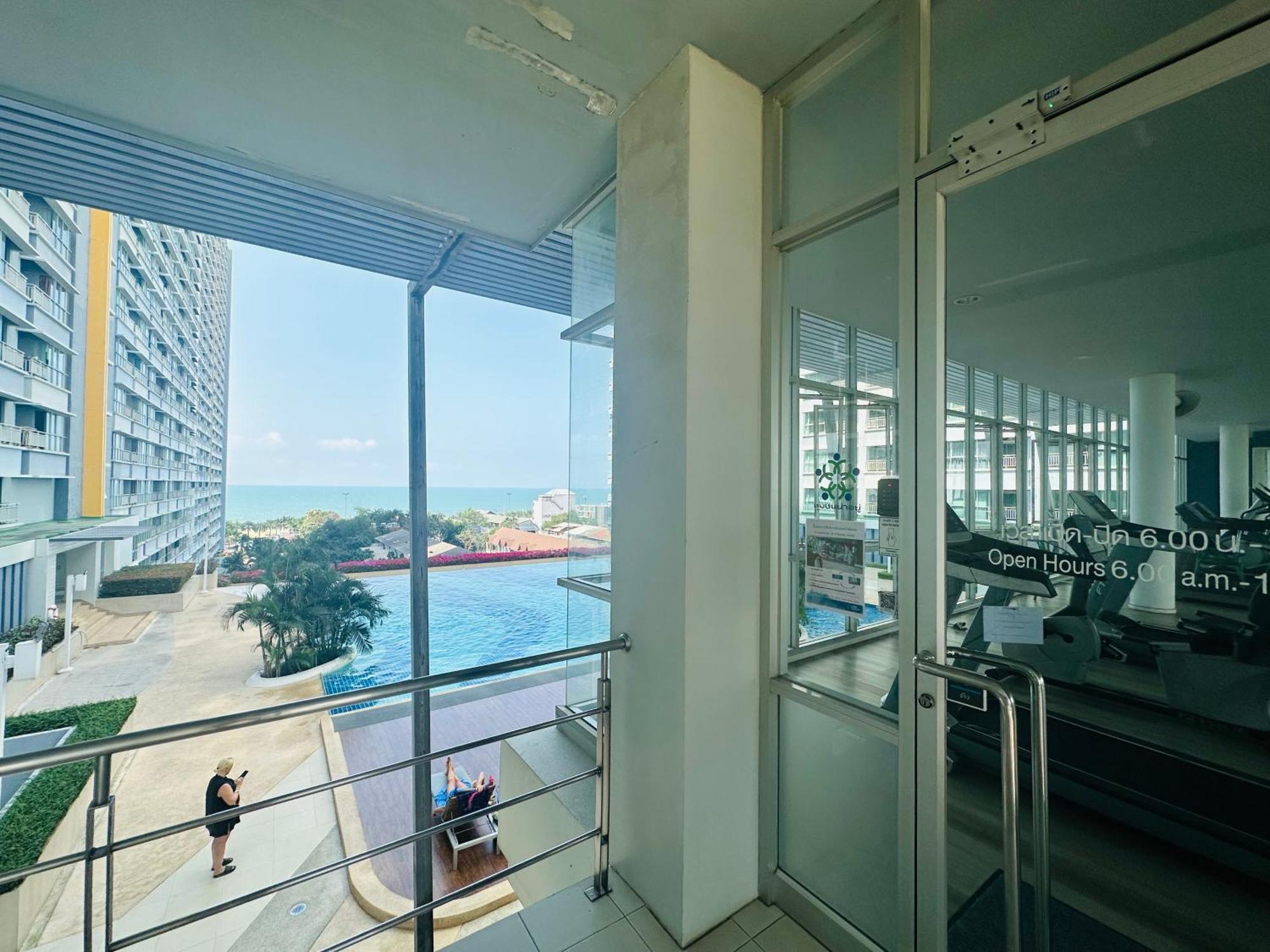 Seaview Beach Room Lumpini-Pool And Gym Face To Ocean Джомтьєн-Біч Екстер'єр фото