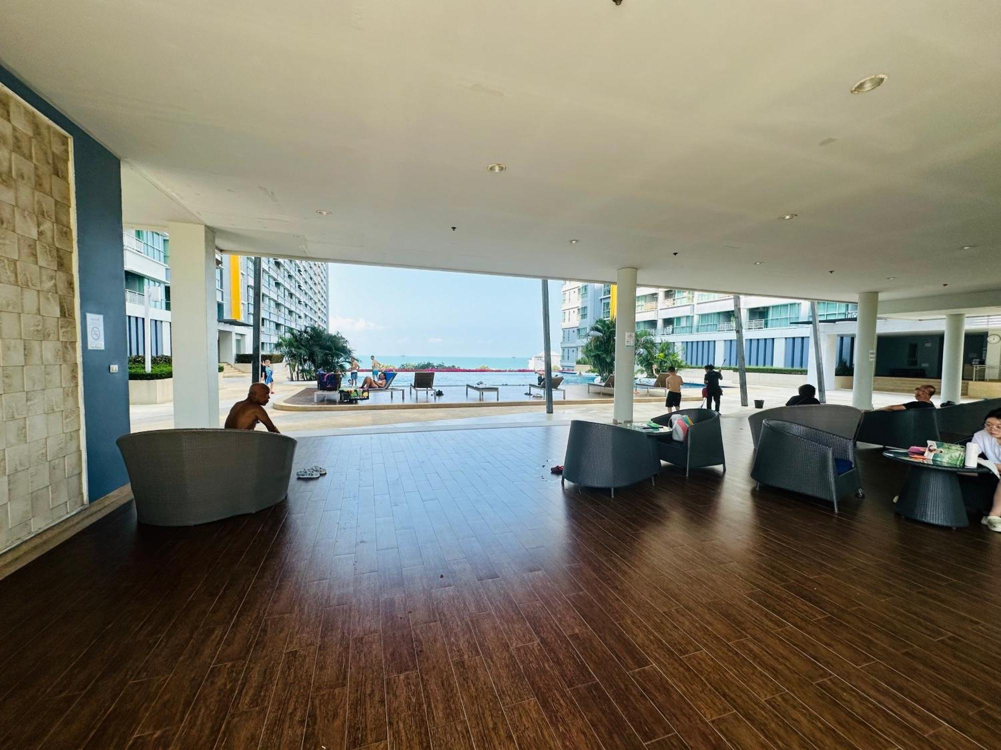 Seaview Beach Room Lumpini-Pool And Gym Face To Ocean Джомтьєн-Біч Екстер'єр фото