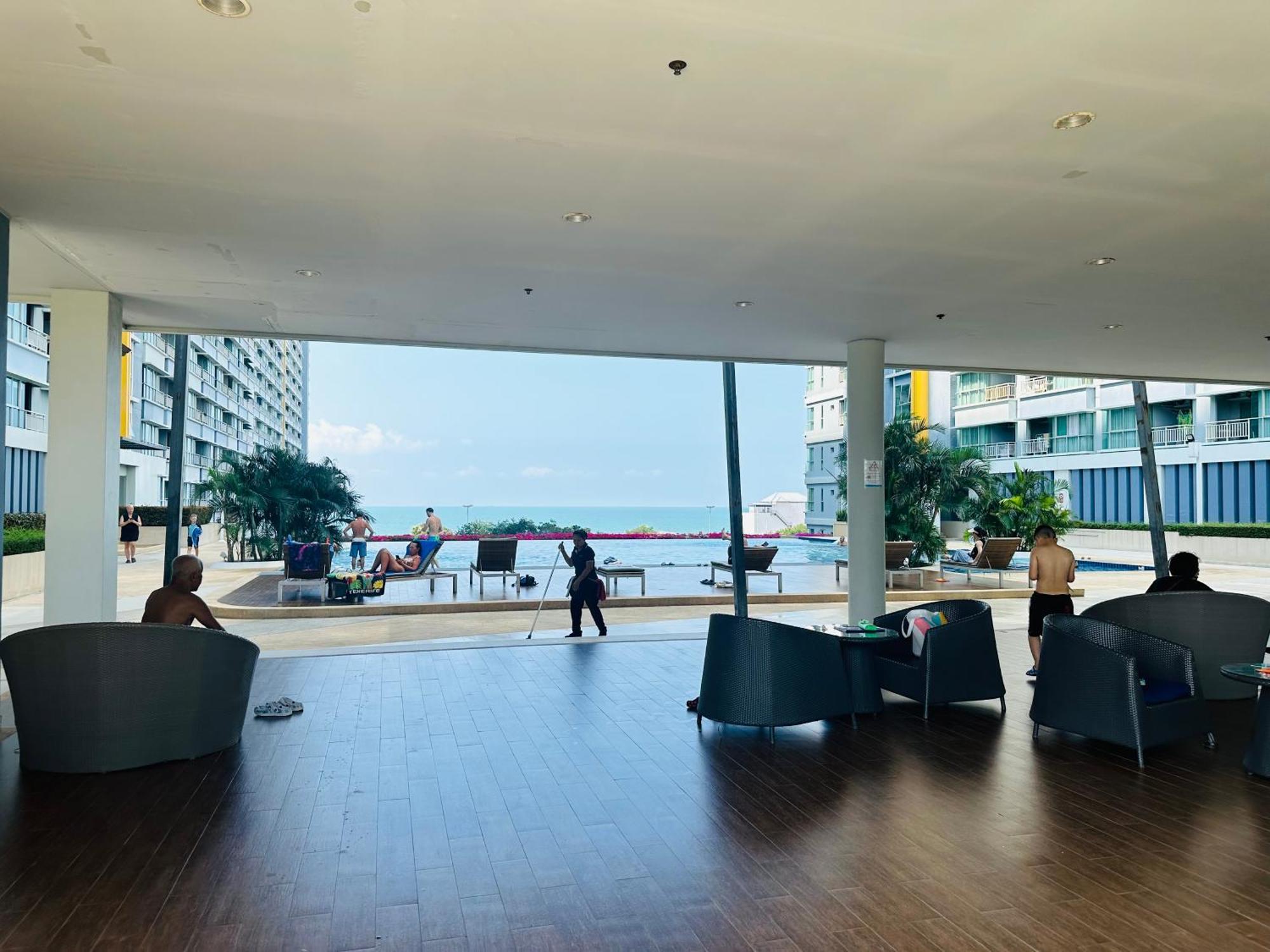 Seaview Beach Room Lumpini-Pool And Gym Face To Ocean Джомтьєн-Біч Екстер'єр фото