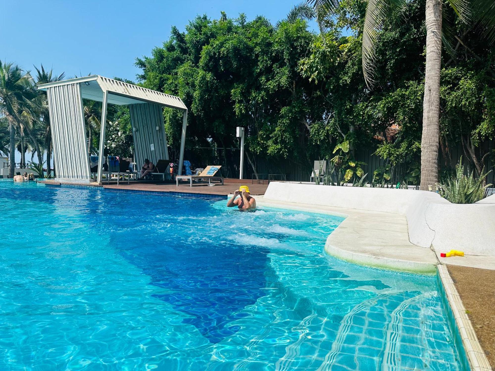 Seaview Beach Room Lumpini-Pool And Gym Face To Ocean Джомтьєн-Біч Екстер'єр фото