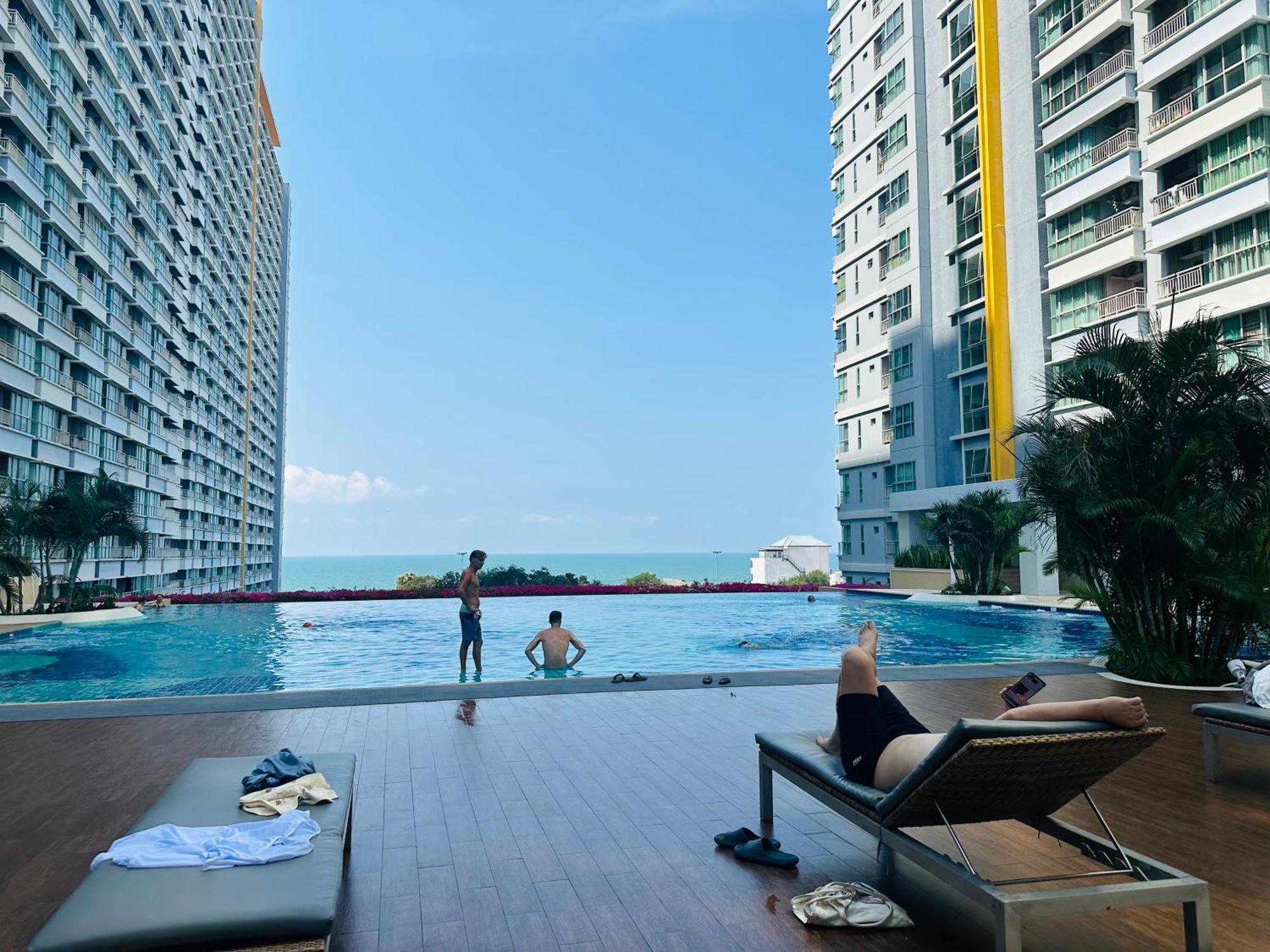 Seaview Beach Room Lumpini-Pool And Gym Face To Ocean Джомтьєн-Біч Екстер'єр фото