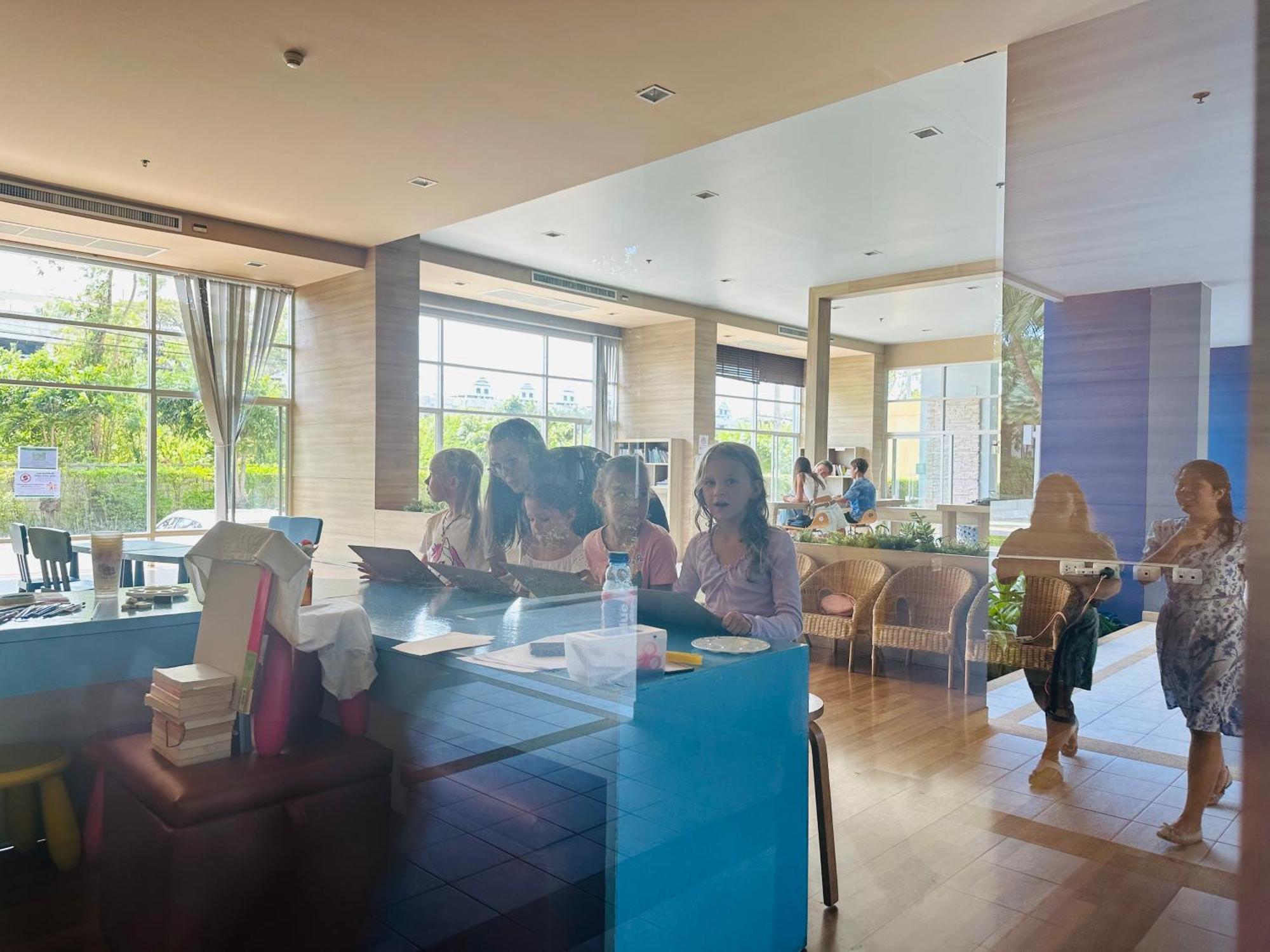 Seaview Beach Room Lumpini-Pool And Gym Face To Ocean Джомтьєн-Біч Екстер'єр фото